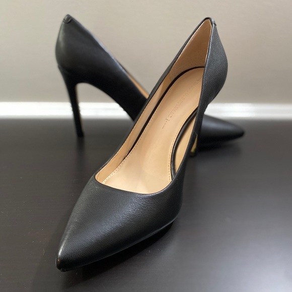 Banana Republic Shoes - Banana Republic Ninah Leather Heels
